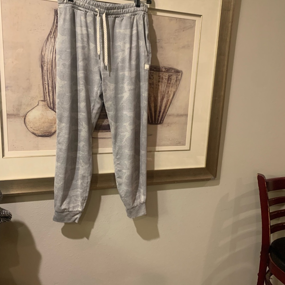 Vuori Light Gray Camouflage Pants - Picture 5 of 9